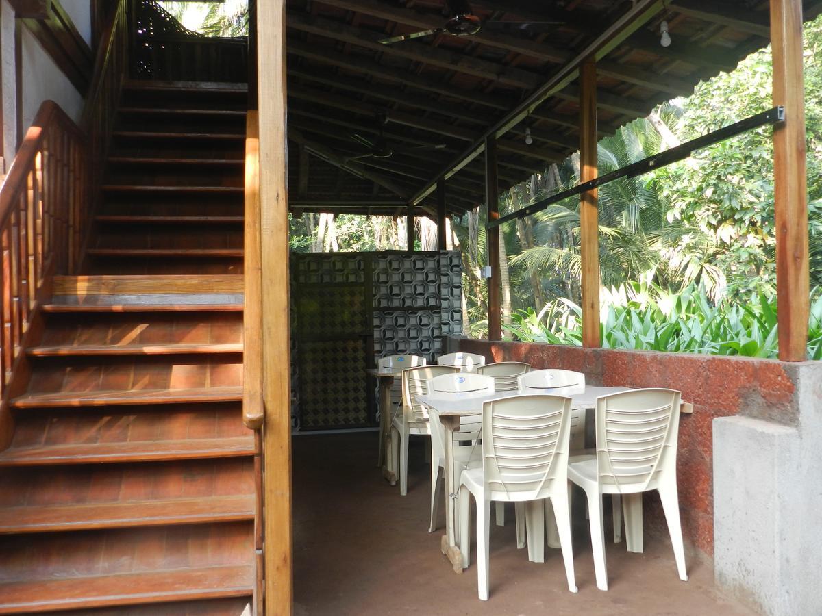 Bangli, The Finest Konkan Living Otel Dāpoli Dış mekan fotoğraf